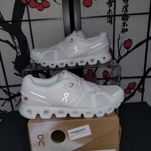Cloud 5 Athletic Shoes